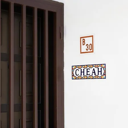 Casa Cheah Seaview Pool And Beach Appartement